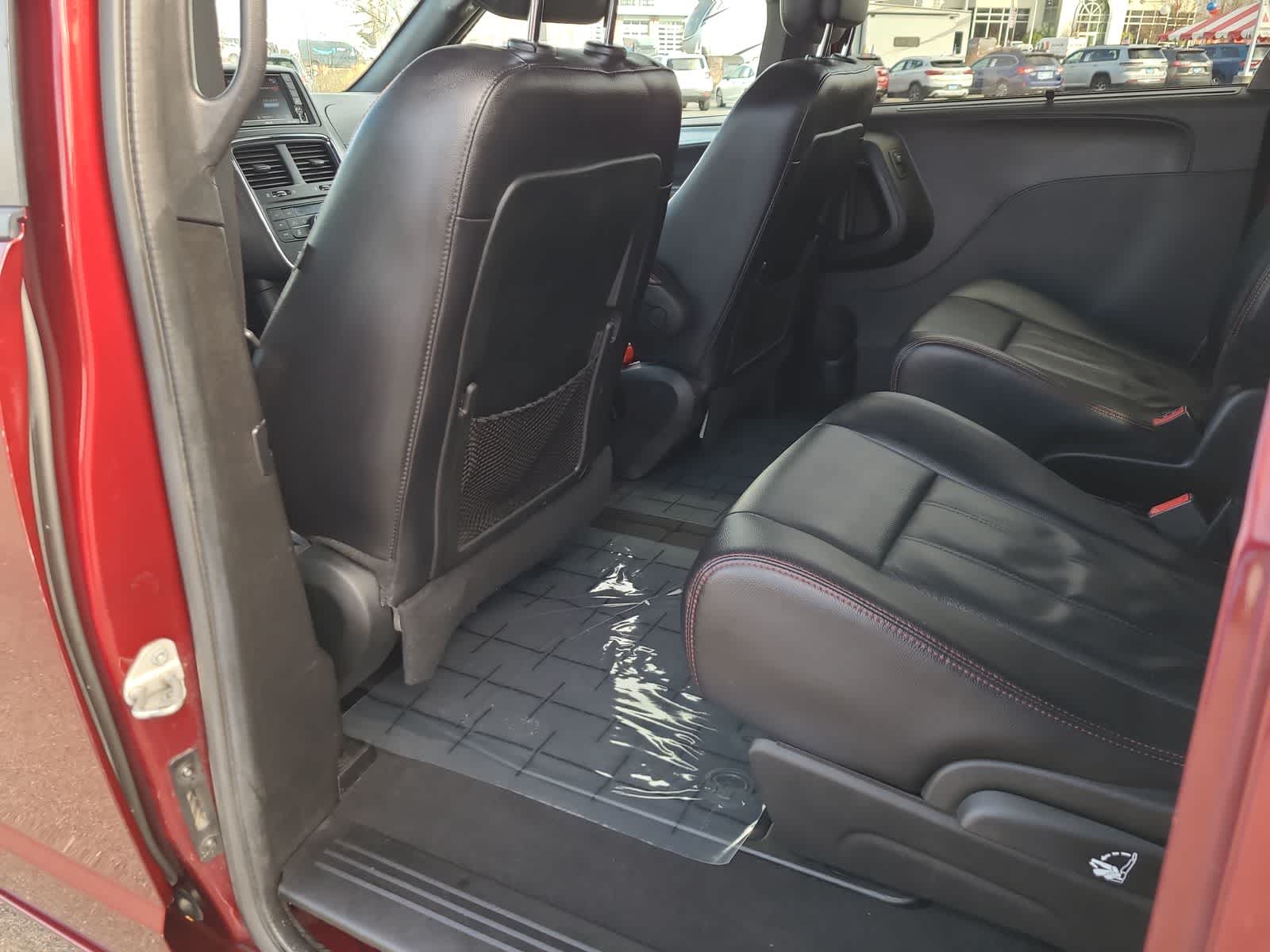 Thumbnail: 2018 Dodge Grand Caravan - 20