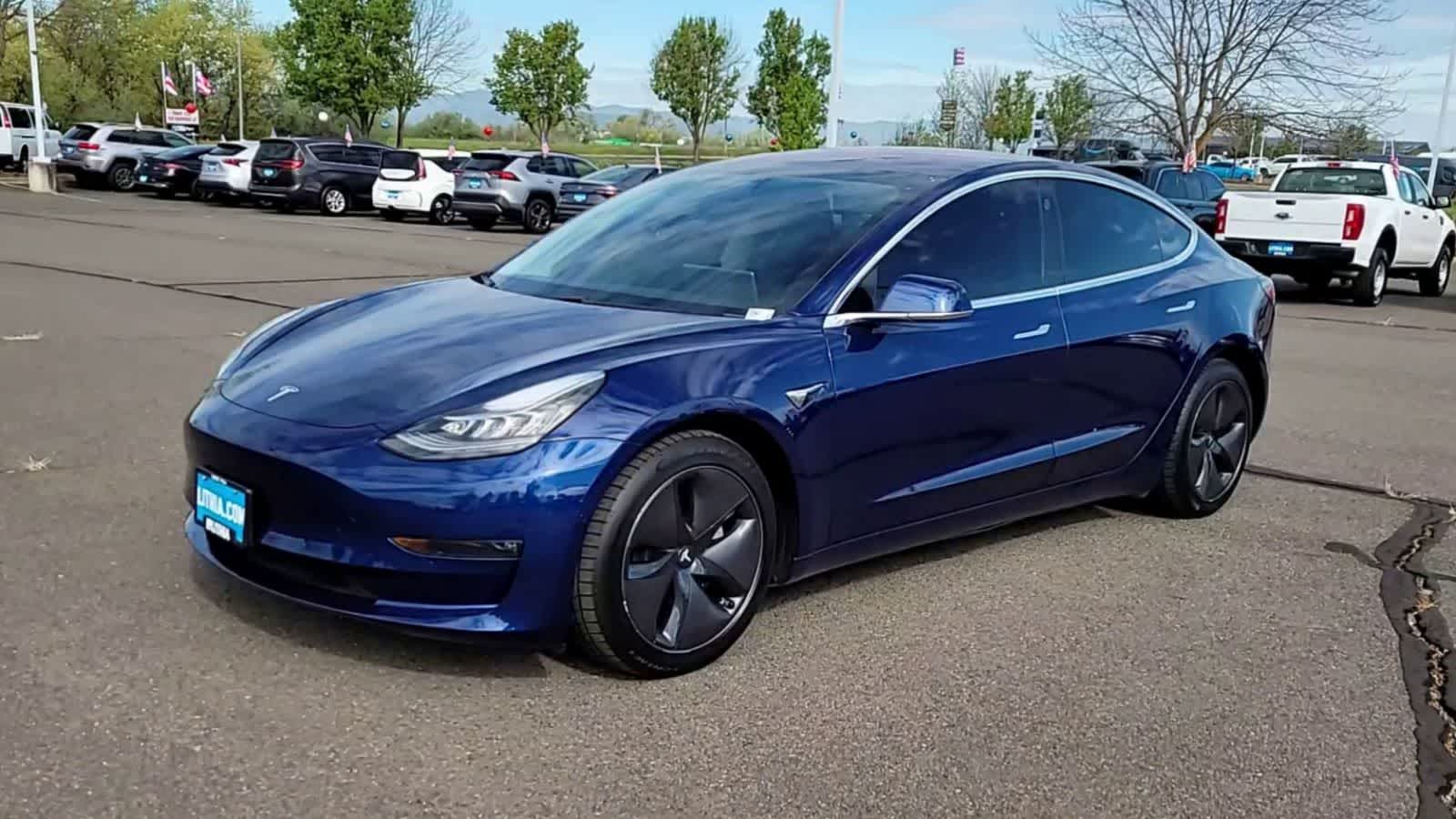 Thumbnail: 2018 Tesla Model 3 - 4