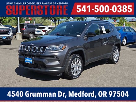2023 Jeep Compass Latitude Lux SUV