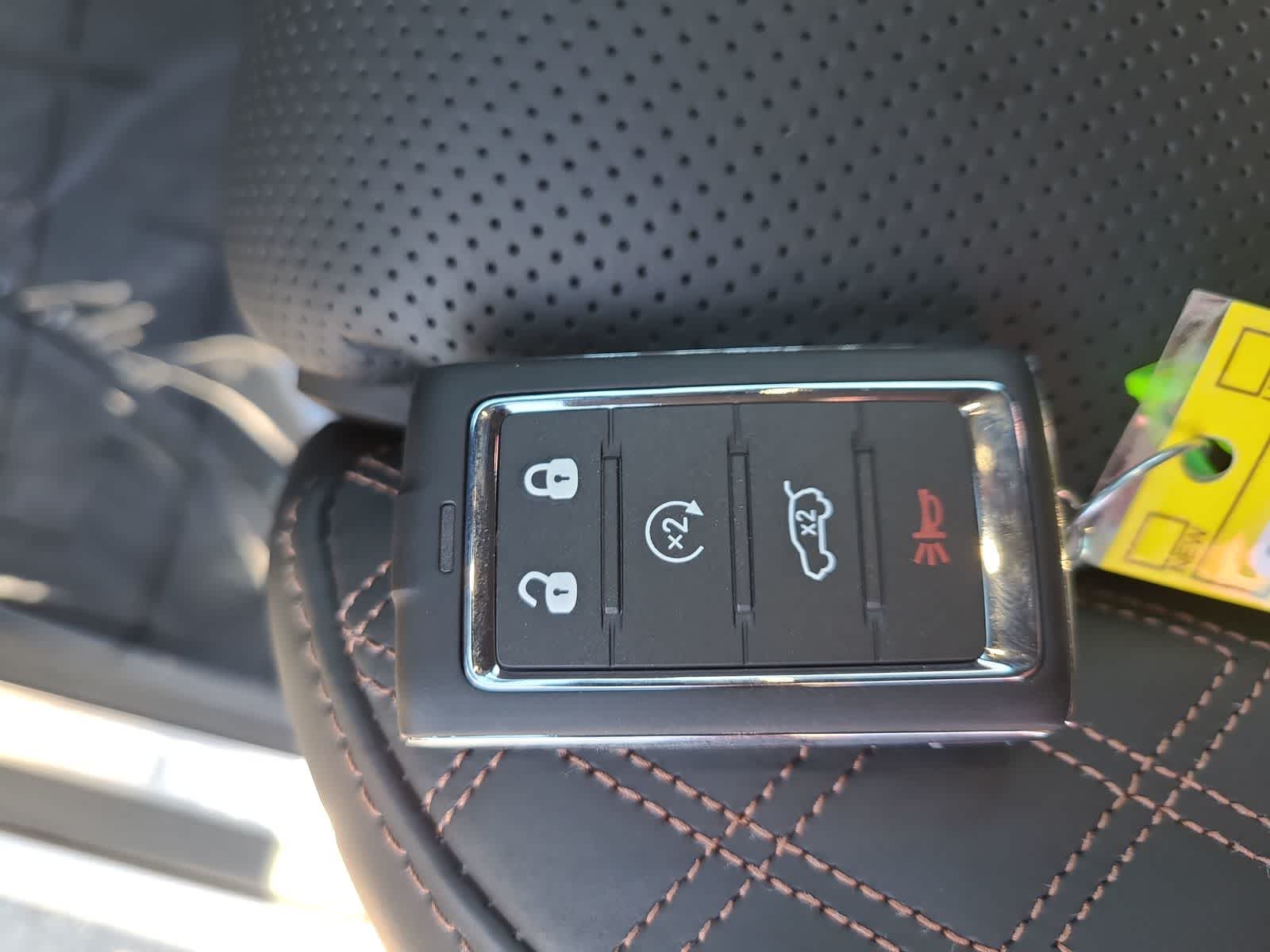 Thumbnail: 2025 Jeep Grand Cherokee - 28