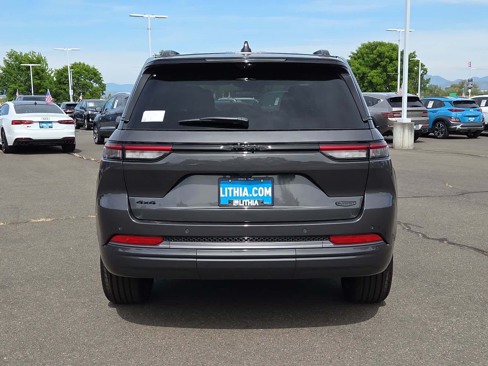 Thumbnail: 2026 Jeep Grand Cherokee - 13