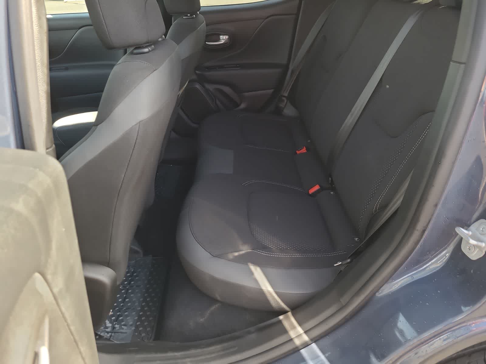 Thumbnail: 2023 Jeep Renegade - 21