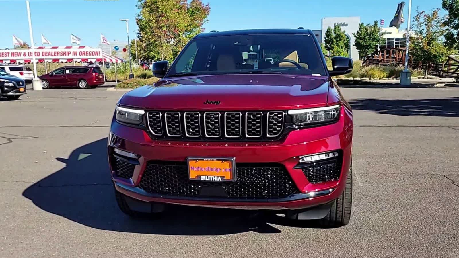 Thumbnail: 2025 Jeep Grand Cherokee - 3