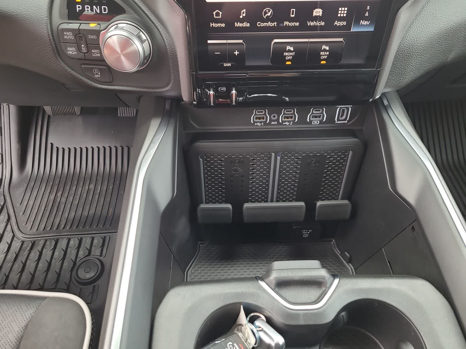 Thumbnail: 2026 RAM 1500 - 25