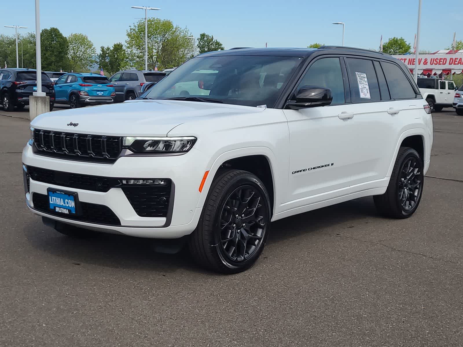 2026 Jeep Grand Cherokee Summit 4x4's photo