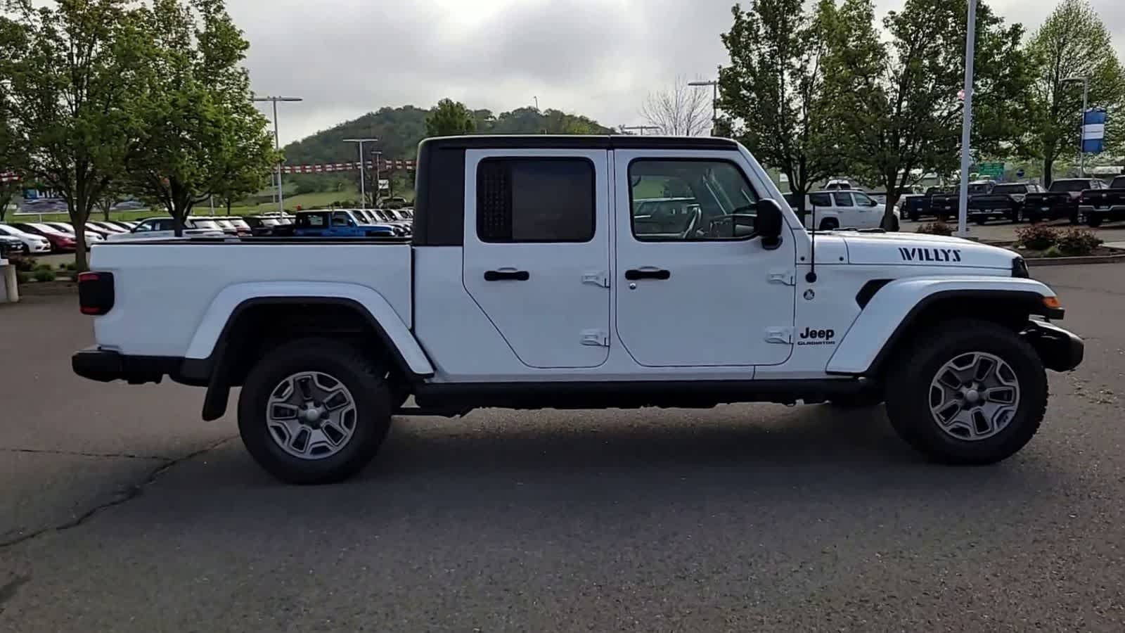 Thumbnail: 2022 Jeep Gladiator - 9