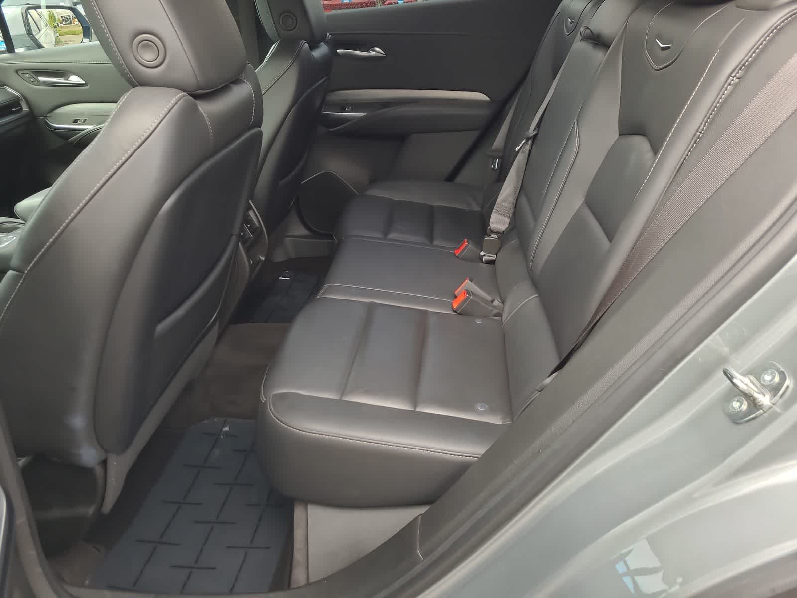 Thumbnail: 2024 Cadillac XT4 - 21