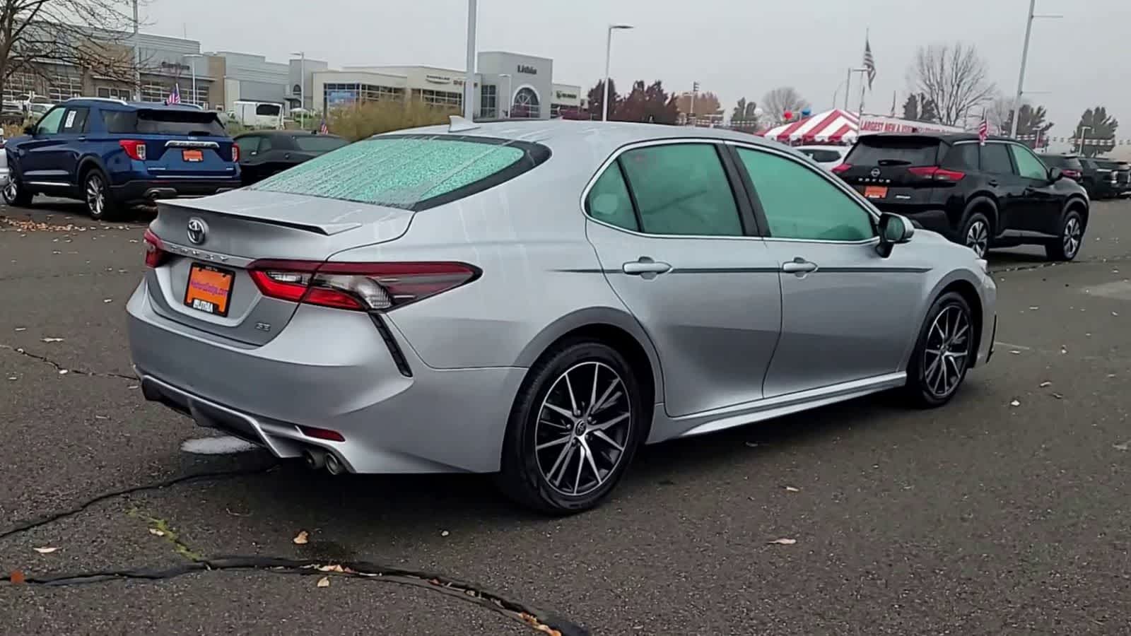 Thumbnail: 2022 Toyota Camry - 8