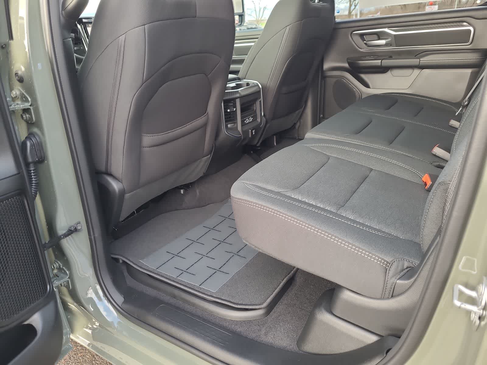 Thumbnail: 2026 RAM 1500 - 20