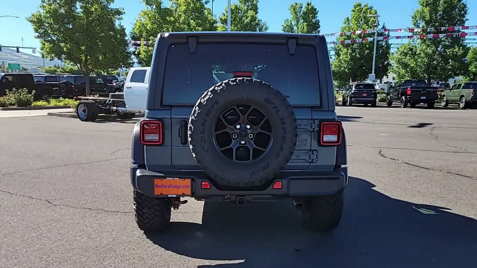 Thumbnail: 2024 Jeep Wrangler - 7