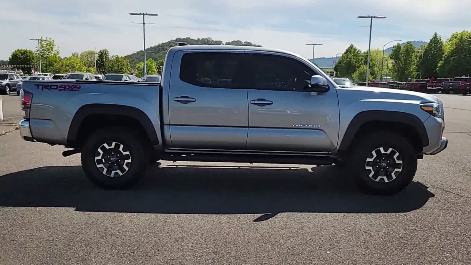 Thumbnail: 2021 Toyota Tacoma - 9