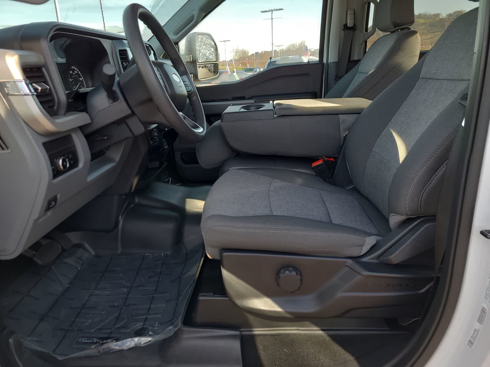 Thumbnail: 2024 Ford F-250 - 19