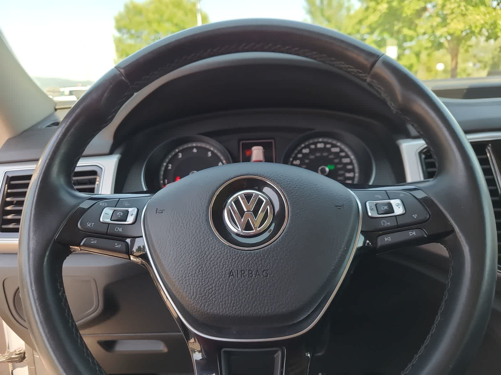Thumbnail: 2018 Volkswagen Atlas - 23