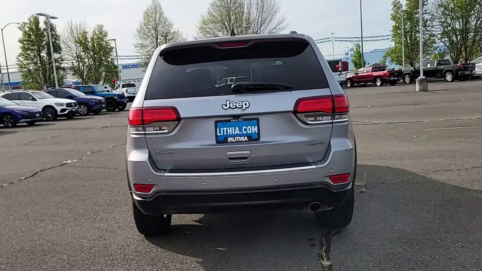 Thumbnail: 2020 Jeep Grand Cherokee - 7