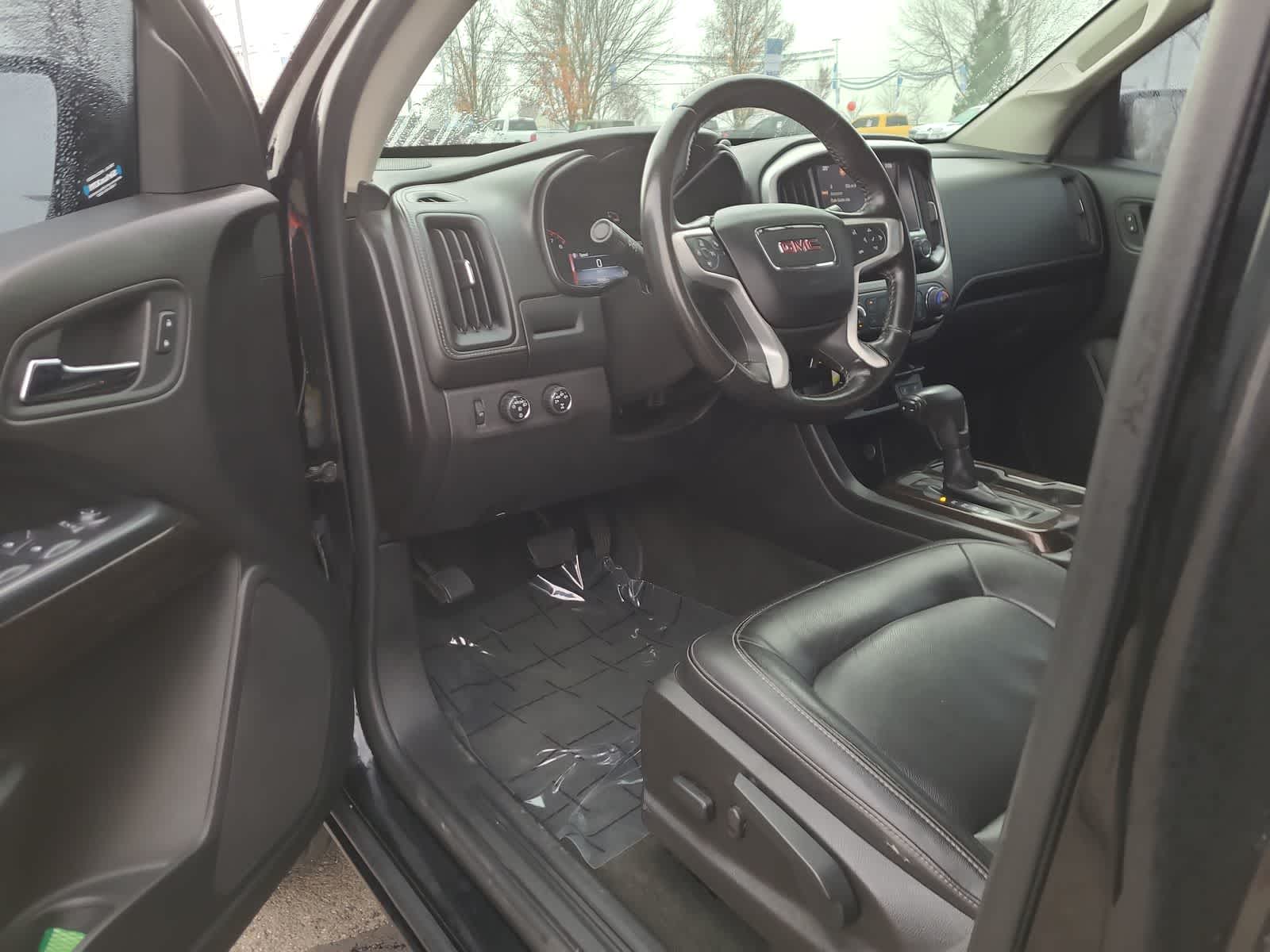 Thumbnail: 2016 GMC Canyon - 10