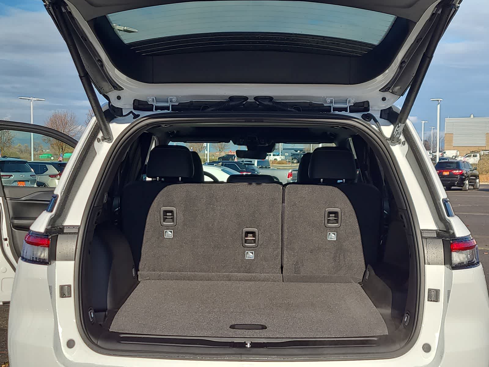 Thumbnail: 2025 Jeep Grand Cherokee - 27