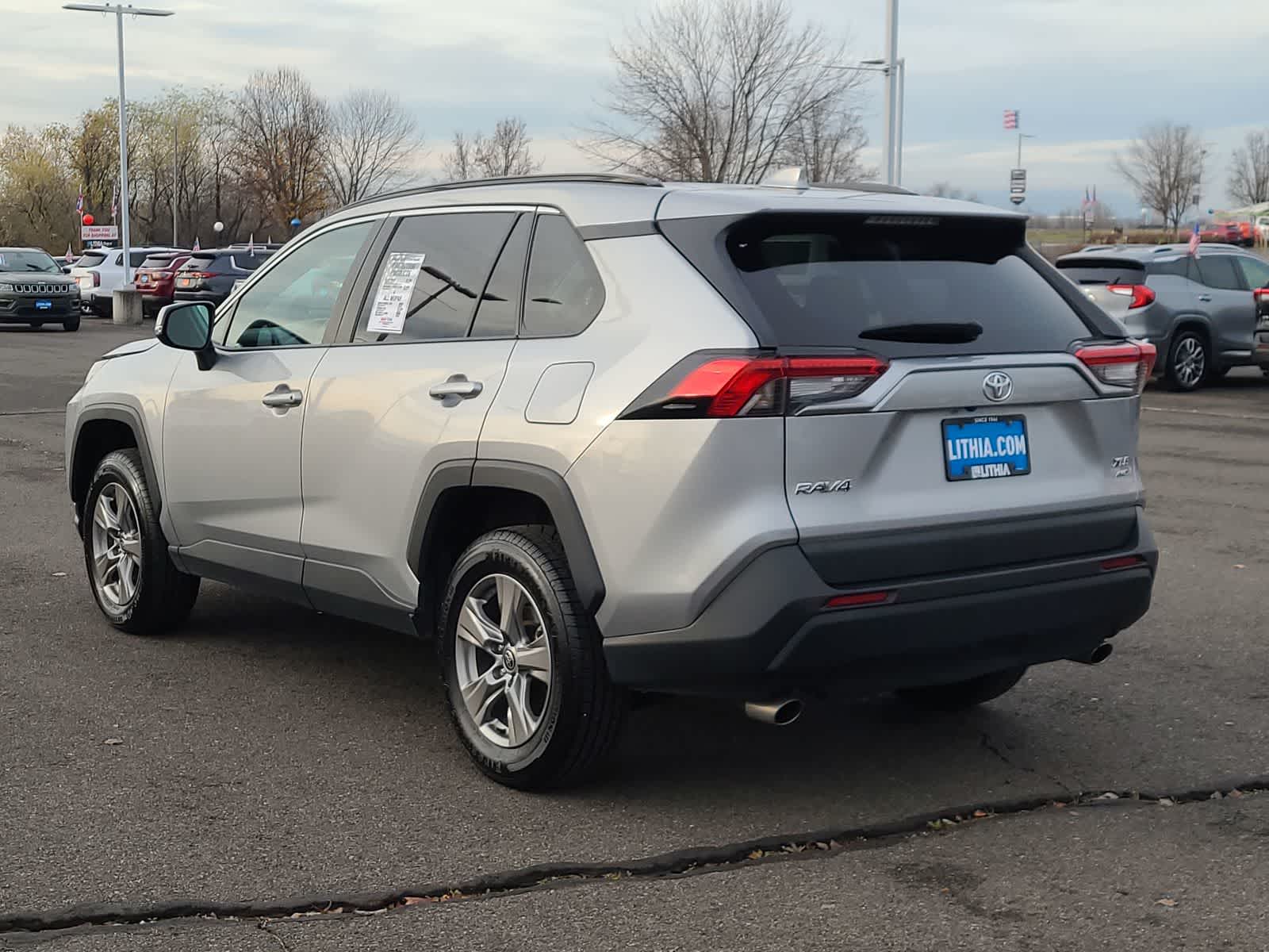 Thumbnail: 2024 Toyota RAV4 - 12