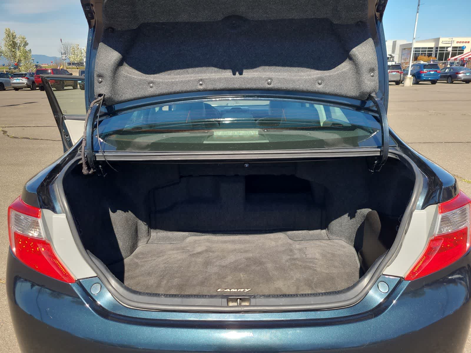 Thumbnail: 2012 Toyota Camry - 27