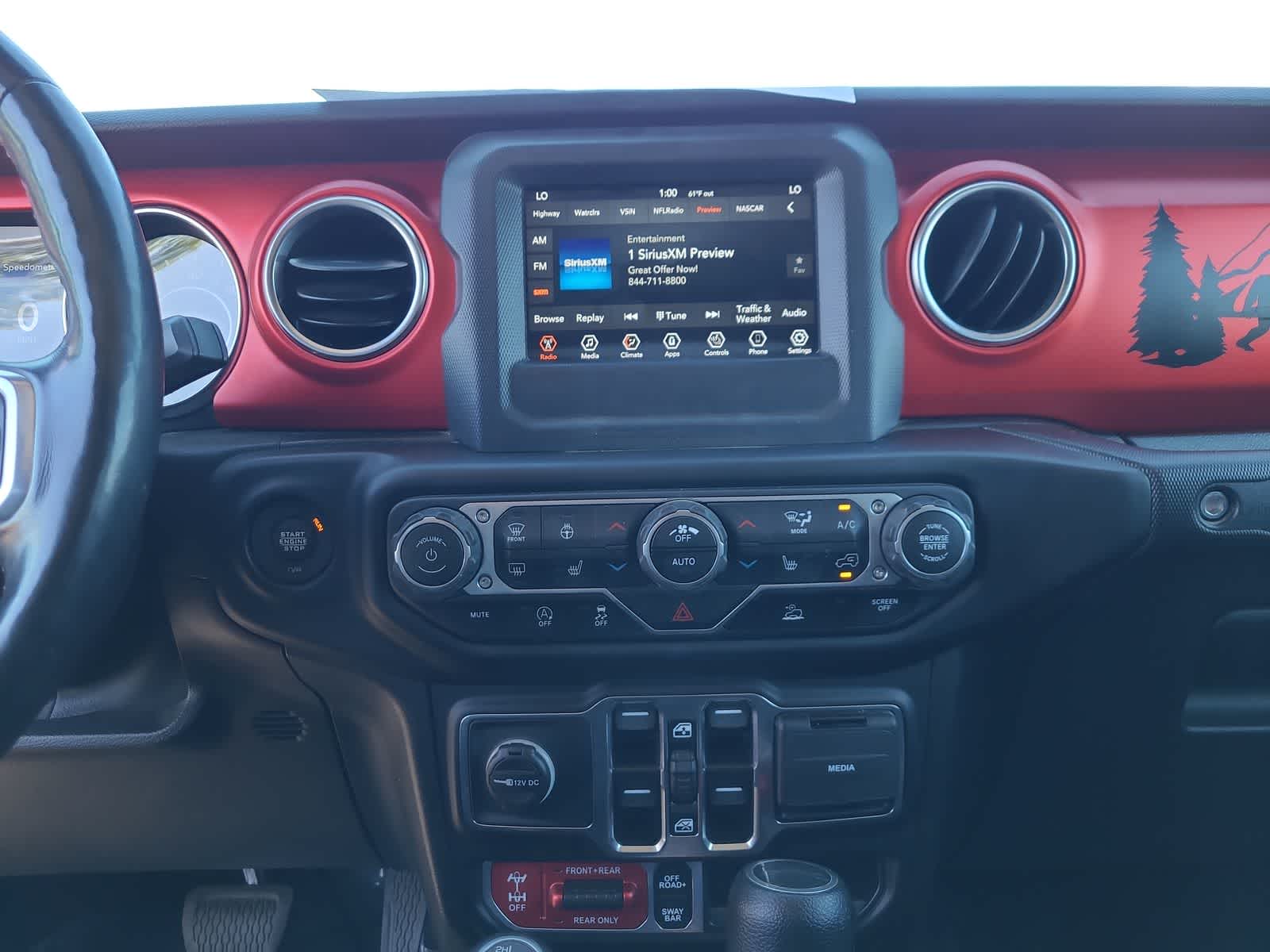 Thumbnail: 2021 Jeep Gladiator - 24