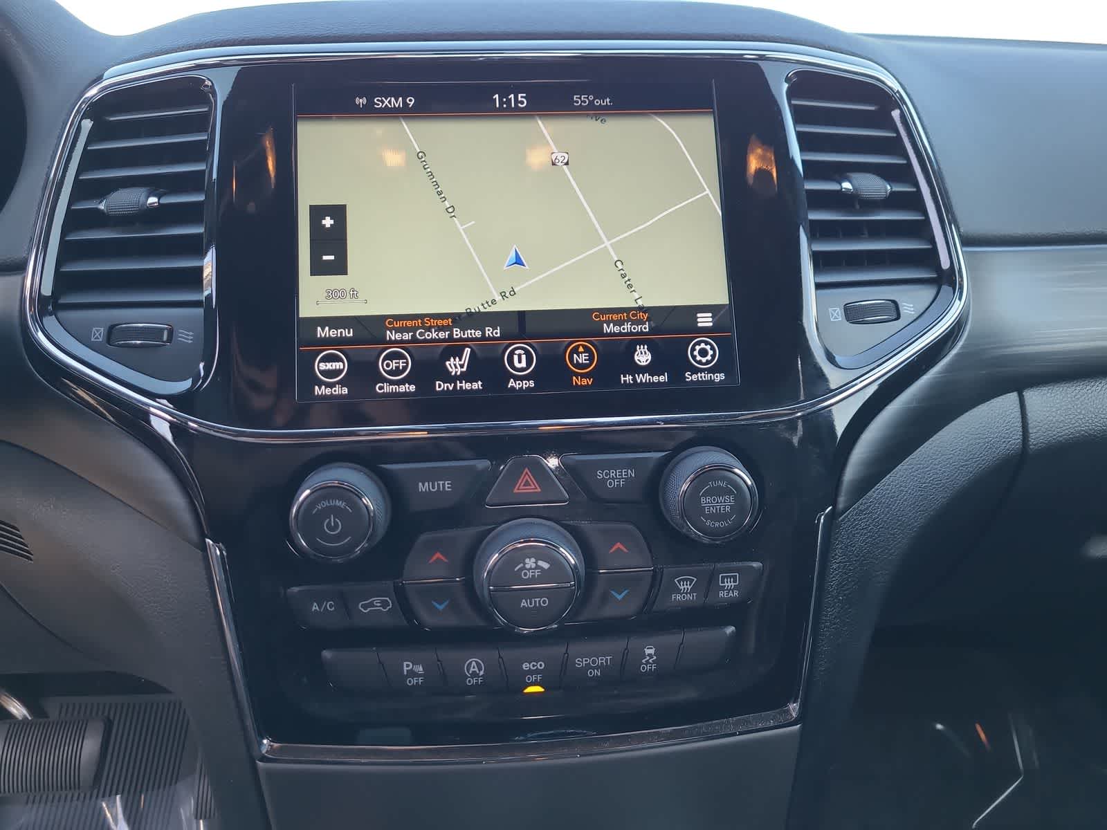 Thumbnail: 2021 Jeep Grand Cherokee - 24