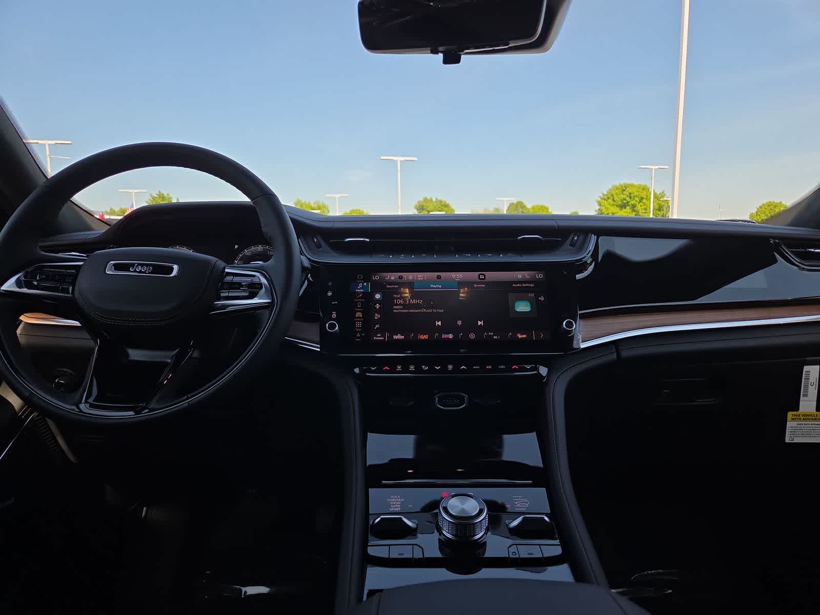 Thumbnail: 2026 Jeep Grand Cherokee - 18
