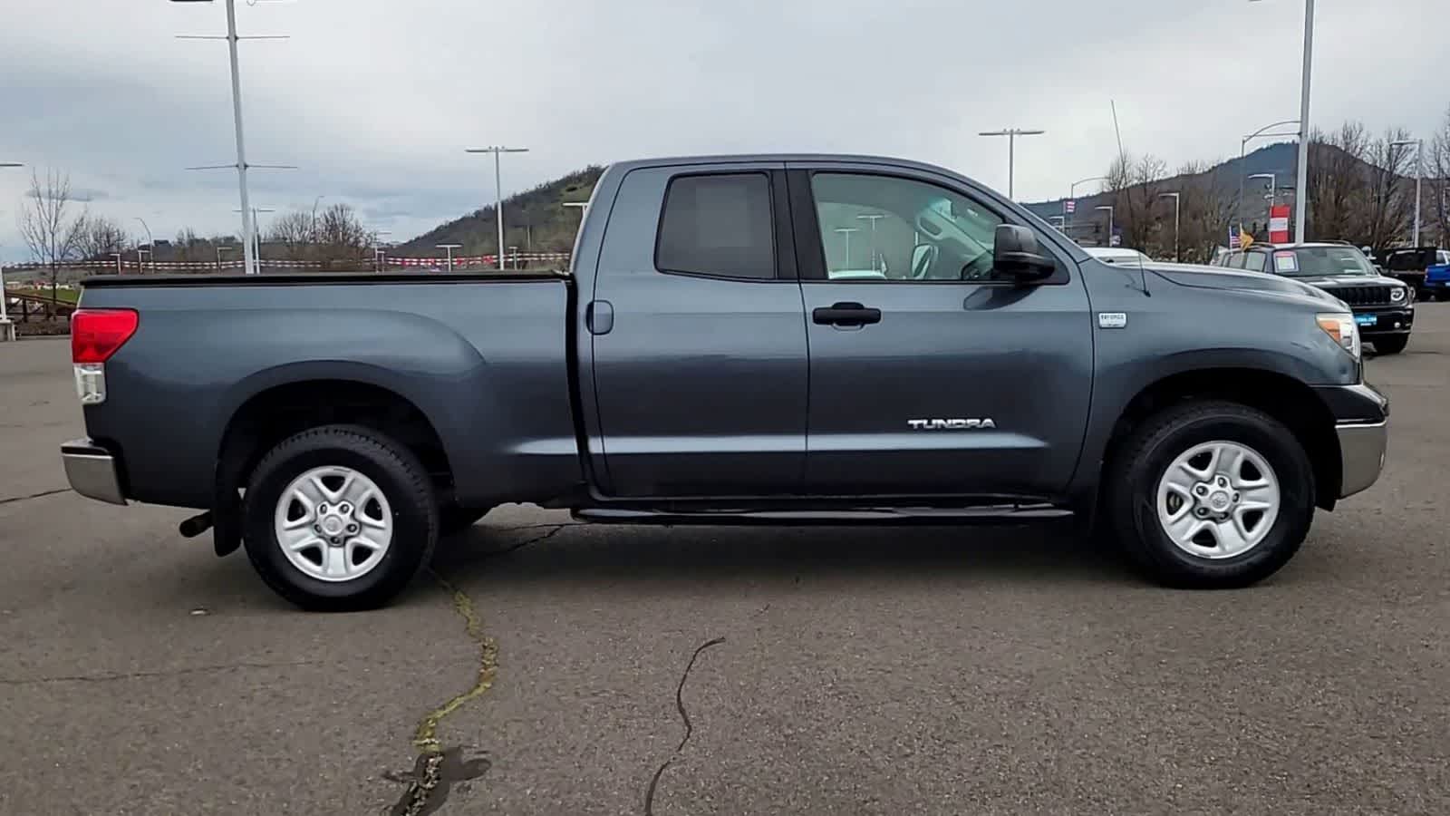 Thumbnail: 2010 Toyota Tundra - 9