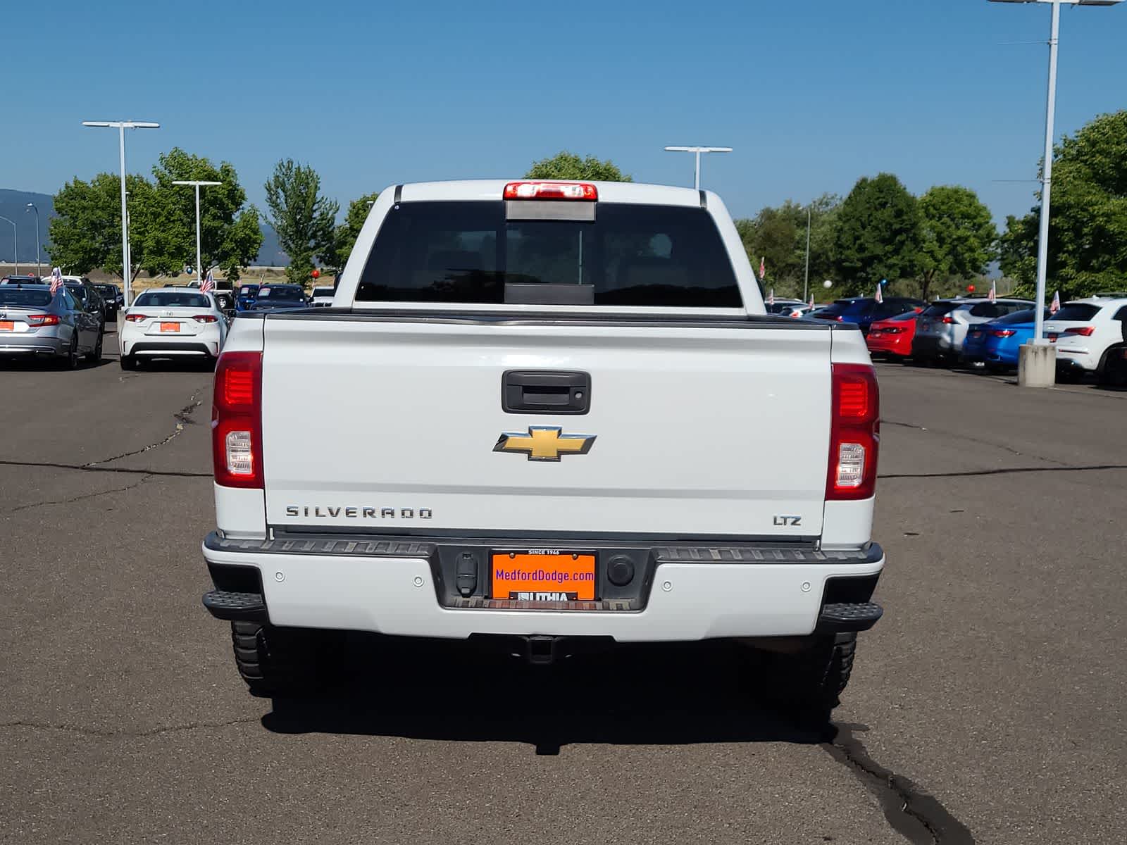 Thumbnail: 2016 Chevrolet Silverado 1500 - 13