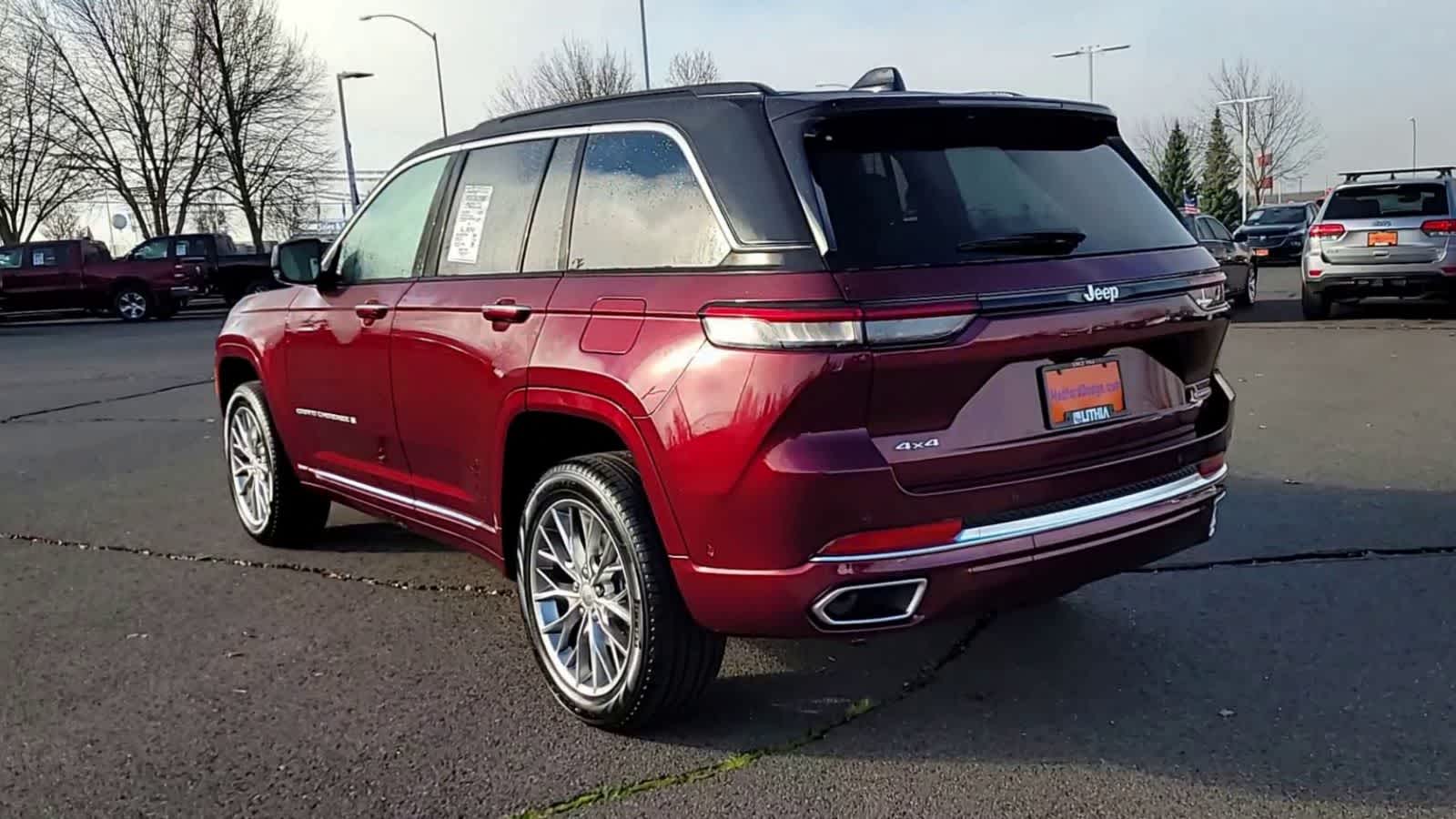 Thumbnail: 2025 Jeep Grand Cherokee - 6