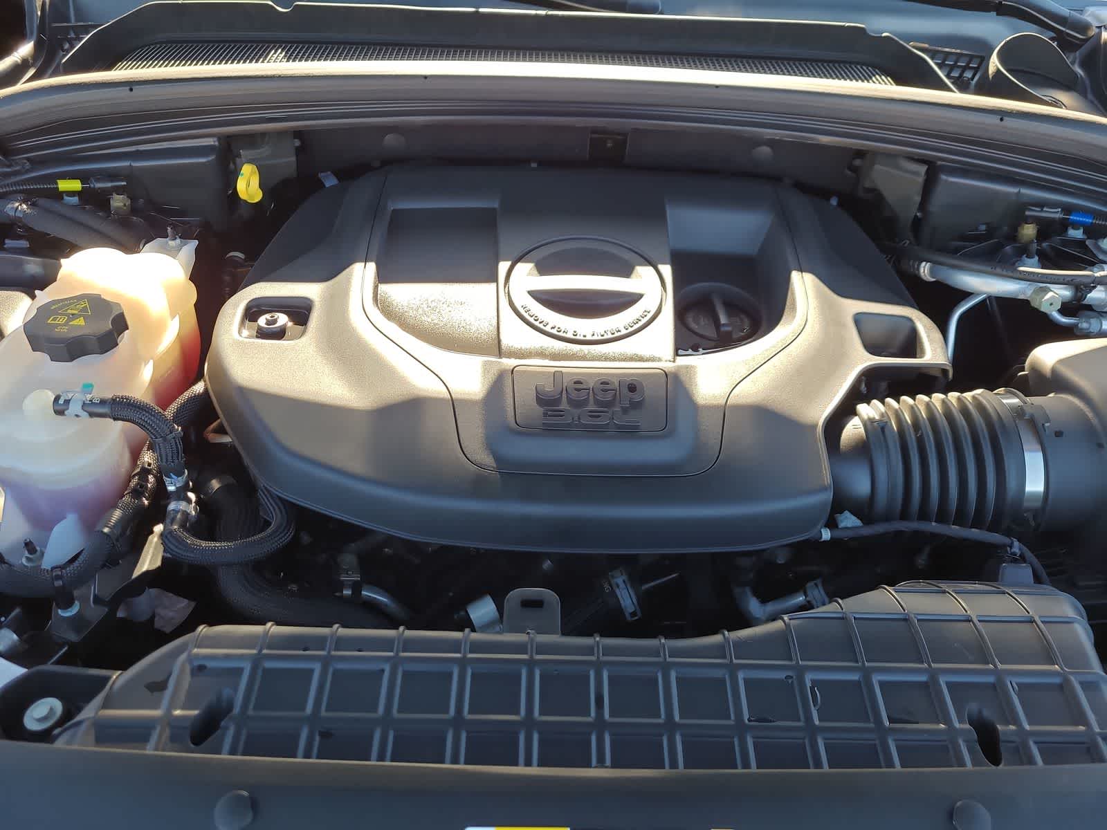 Thumbnail: 2023 Jeep Grand Cherokee - 17