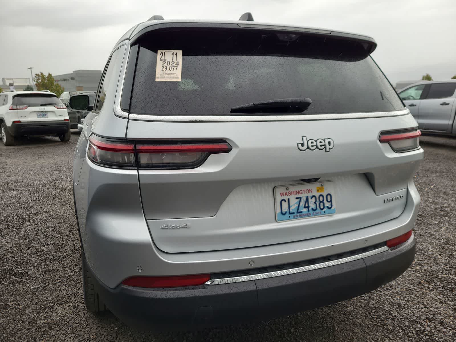 2024 Jeep Grand Cherokee Limited photo 3