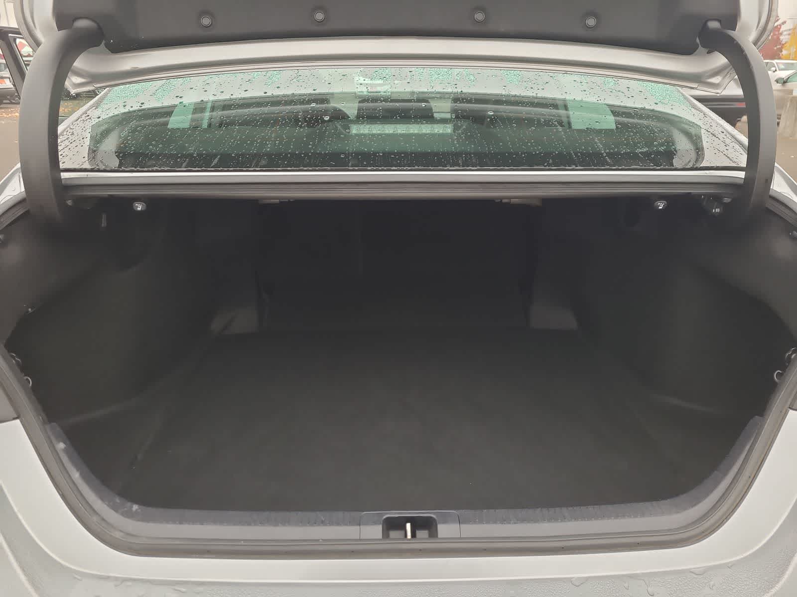 Thumbnail: 2022 Toyota Camry - 27