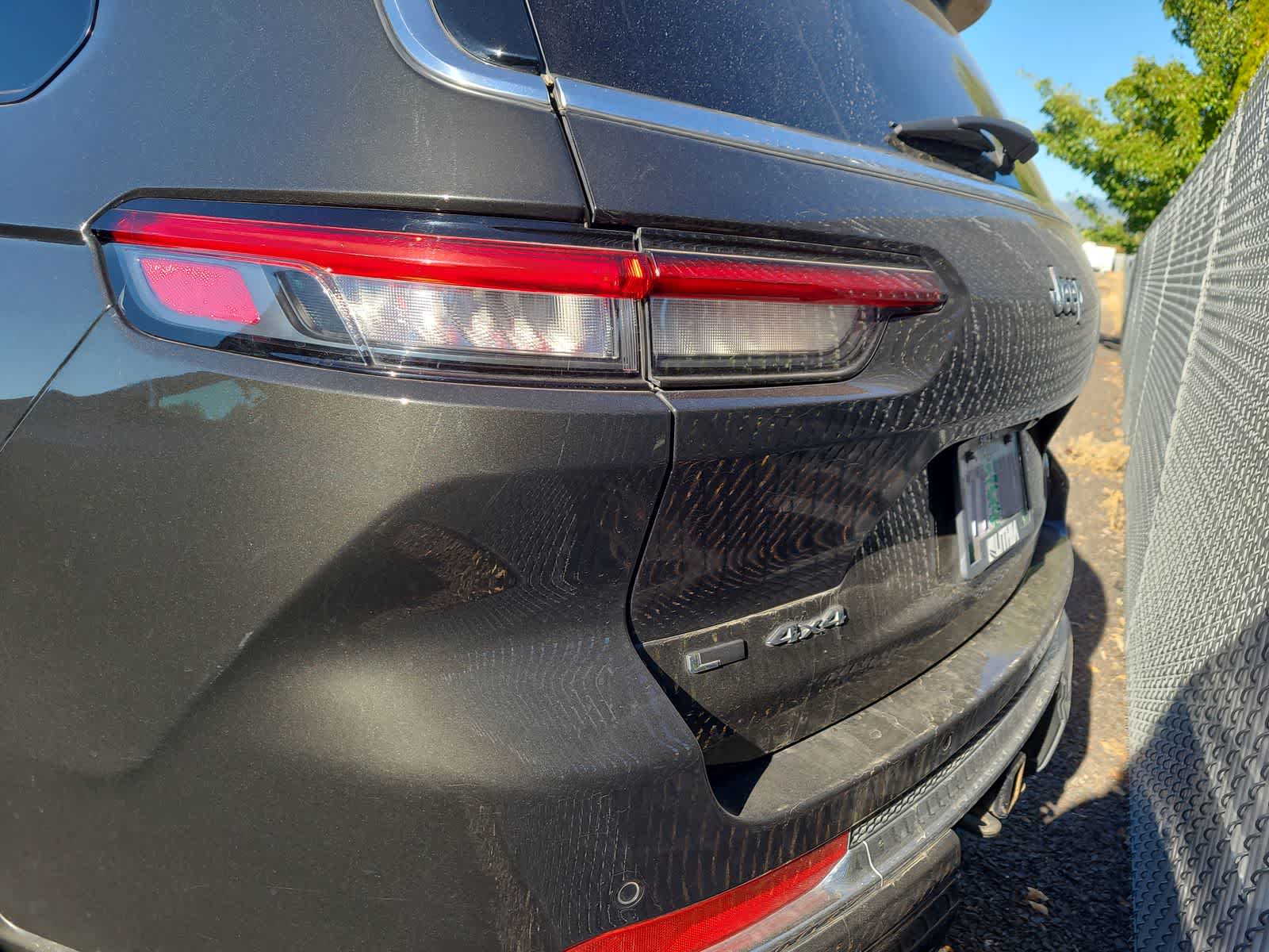 2022 Jeep Cherokee Overland photo 3