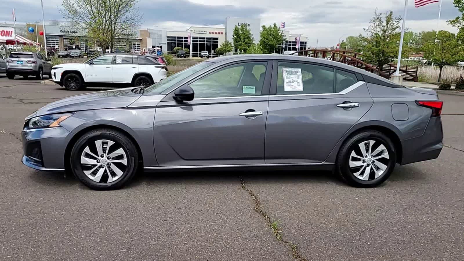 Thumbnail: 2025 Nissan Altima - 5