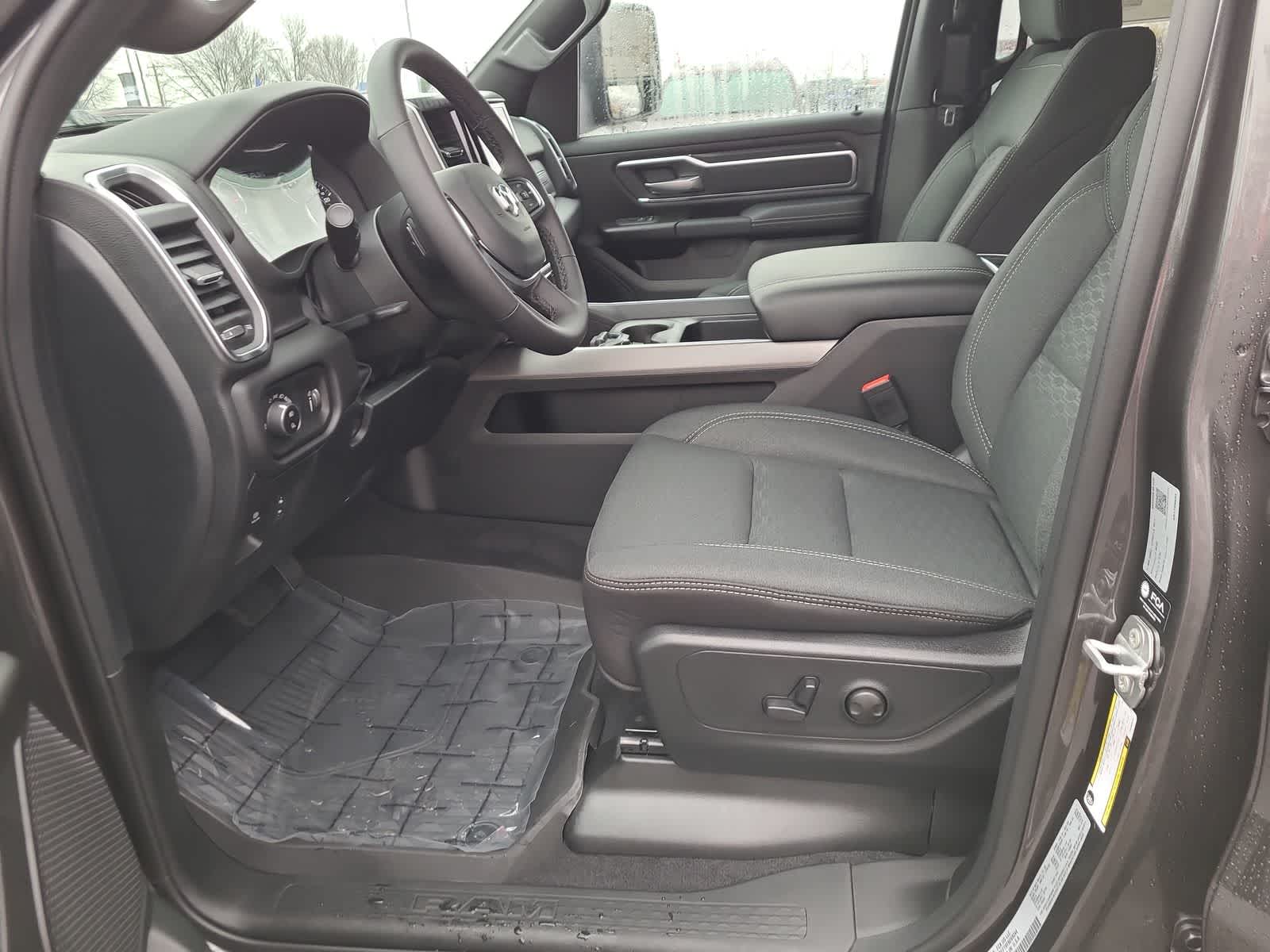 Thumbnail: 2026 RAM 1500 - 19