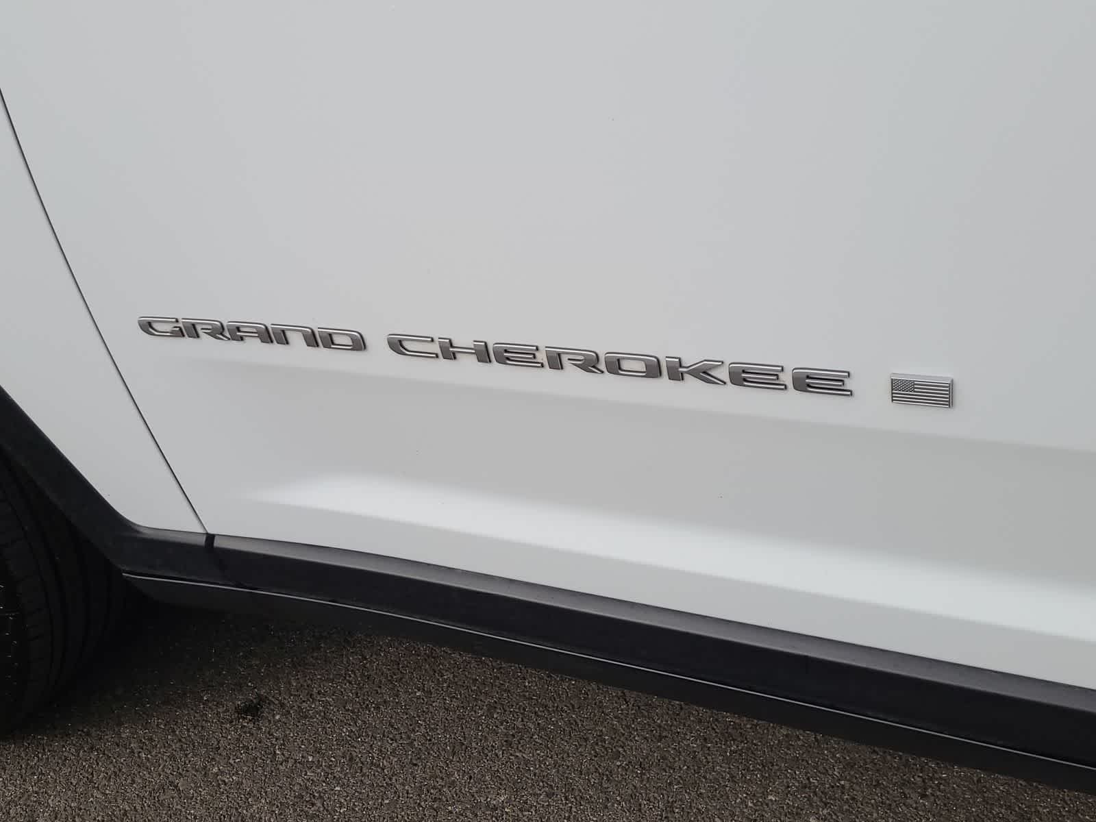 Thumbnail: 2024 Jeep Grand Cherokee - 15