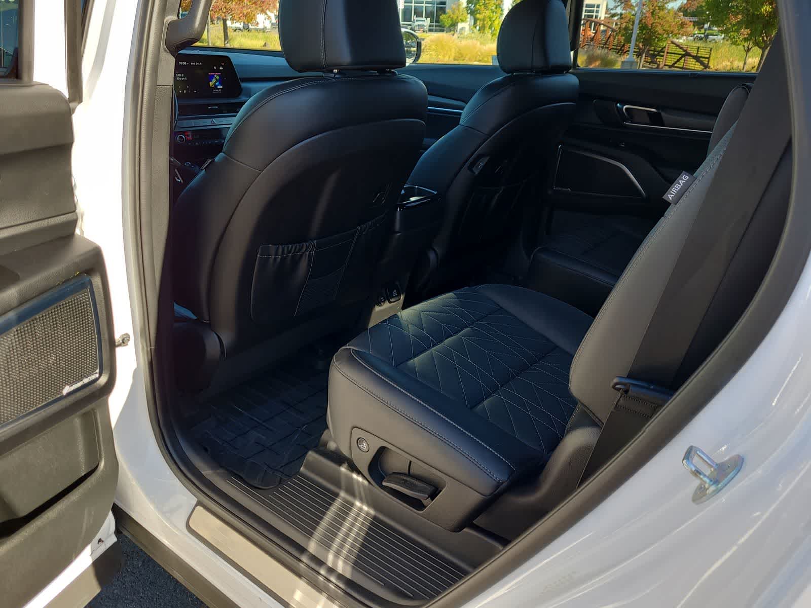 Thumbnail: 2023 Kia Telluride - 20