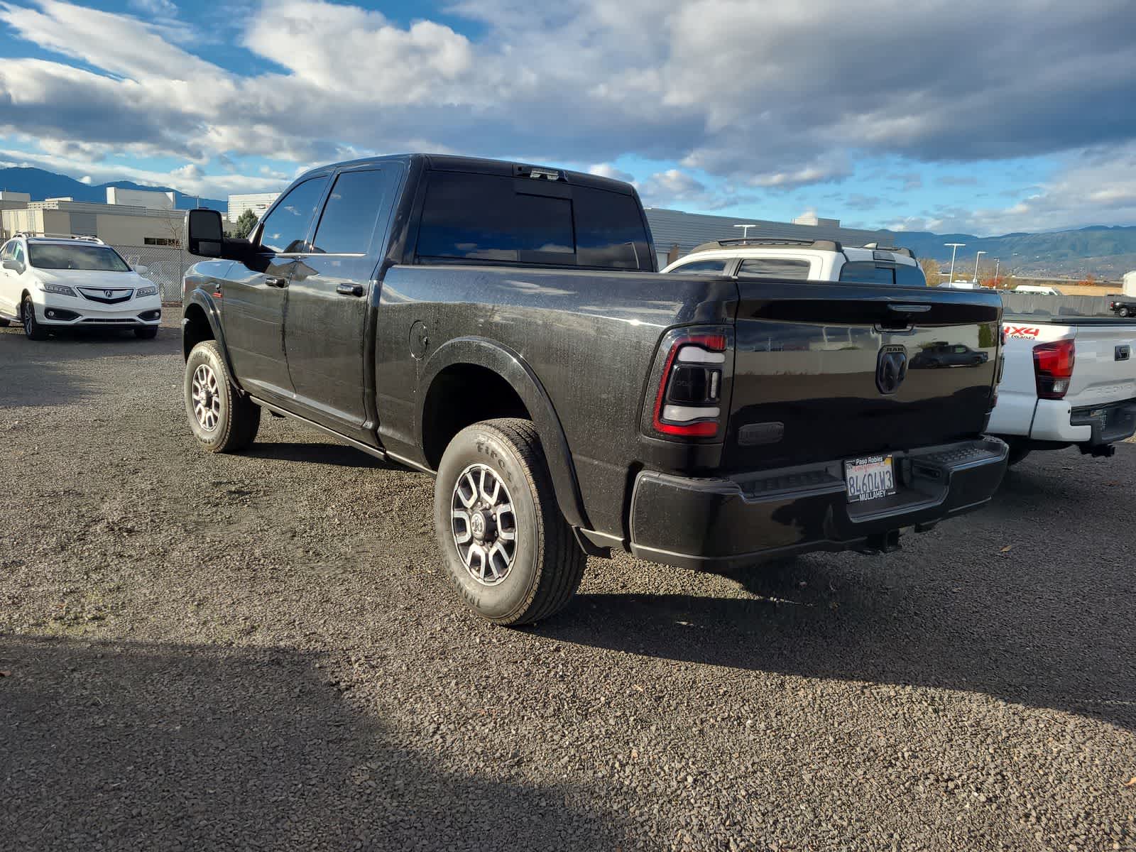 2023 Ram 2500 Longhorn photo 3