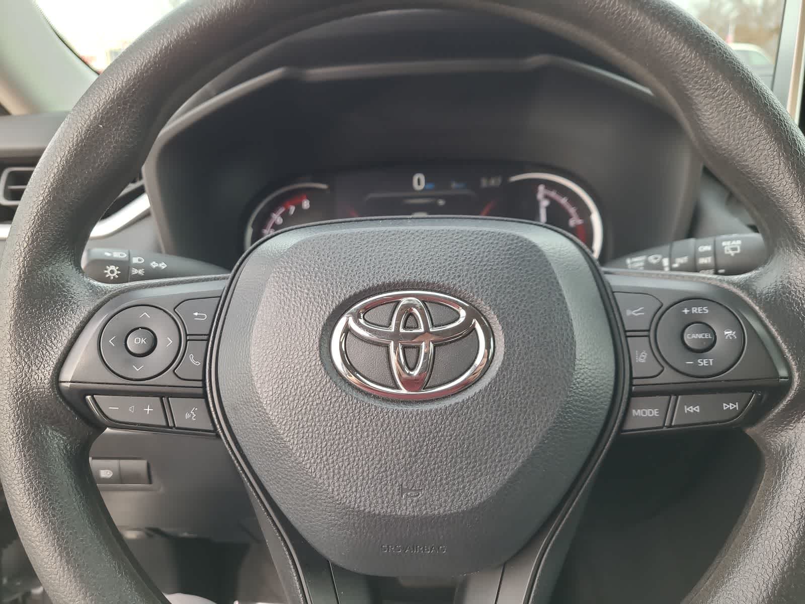 Thumbnail: 2024 Toyota RAV4 - 23