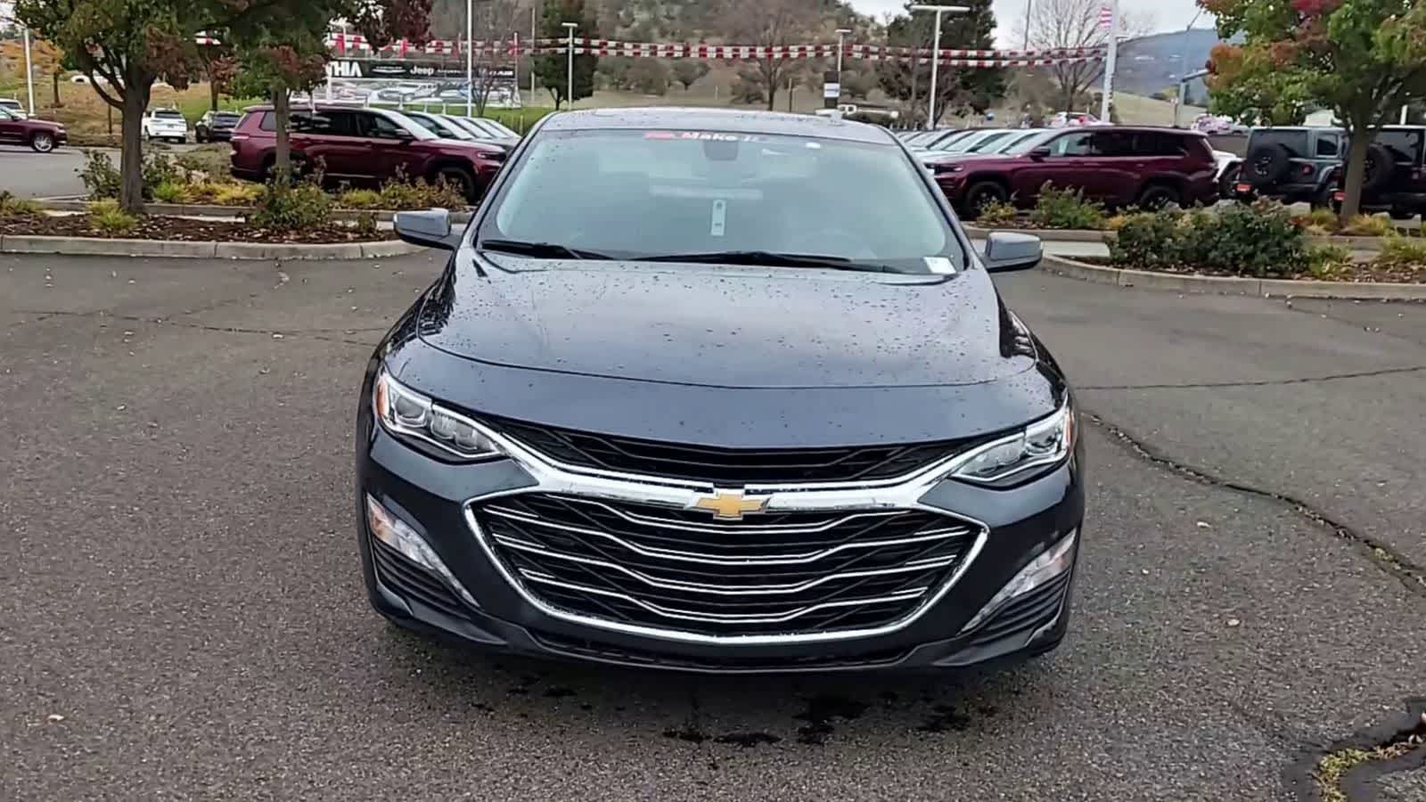 Thumbnail: 2020 Chevrolet Malibu - 3