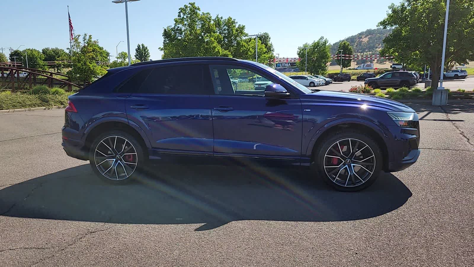 Thumbnail: 2021 Audi Q8 - 9