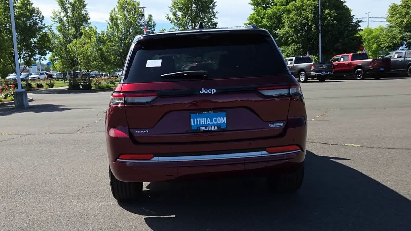 Thumbnail: 2026 Jeep Grand Cherokee - 7