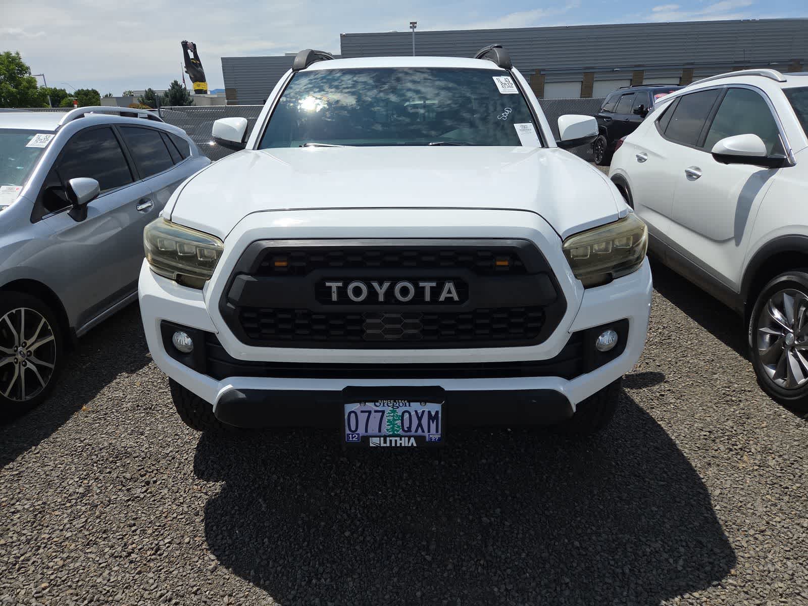 Thumbnail: 2019 Toyota Tacoma - 13