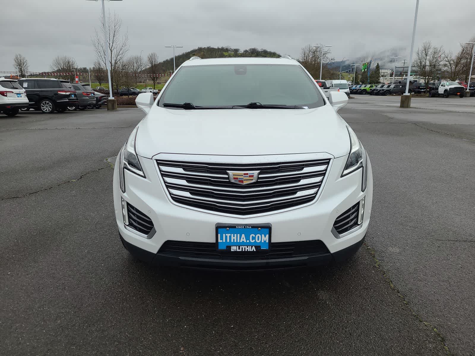Thumbnail: 2017 Cadillac XT5 - 14