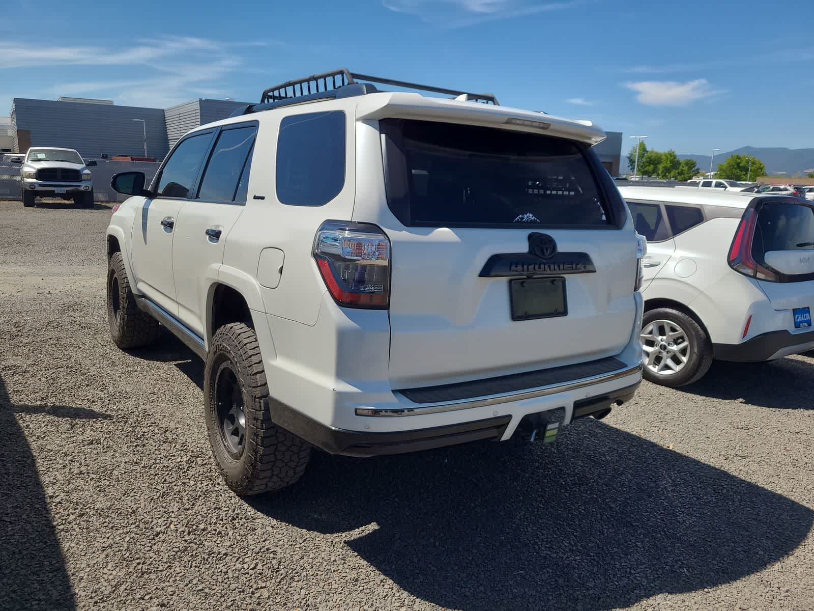 Thumbnail: 2019 Toyota 4Runner - 3
