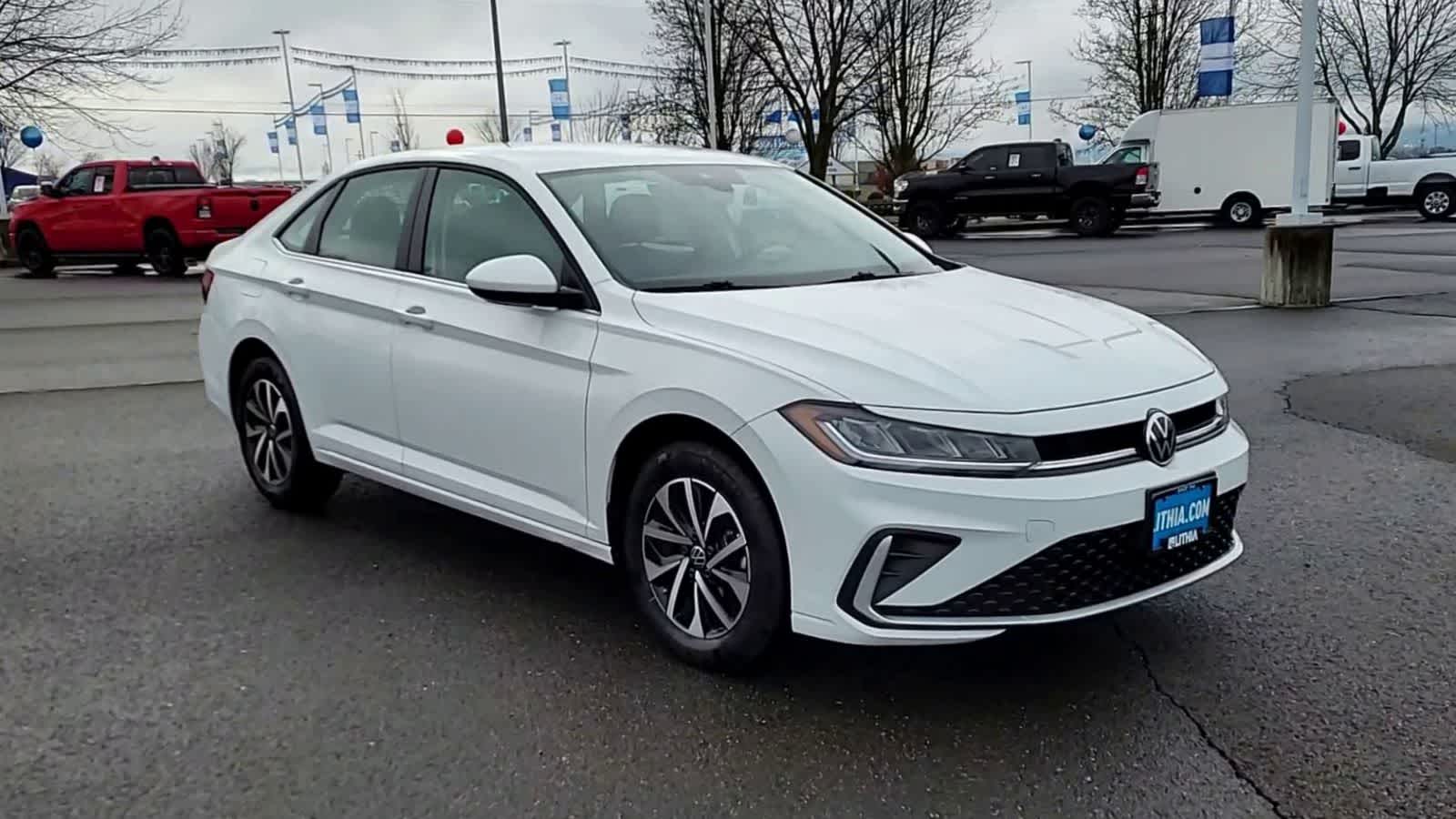 Thumbnail: 2025 Volkswagen Jetta - 2