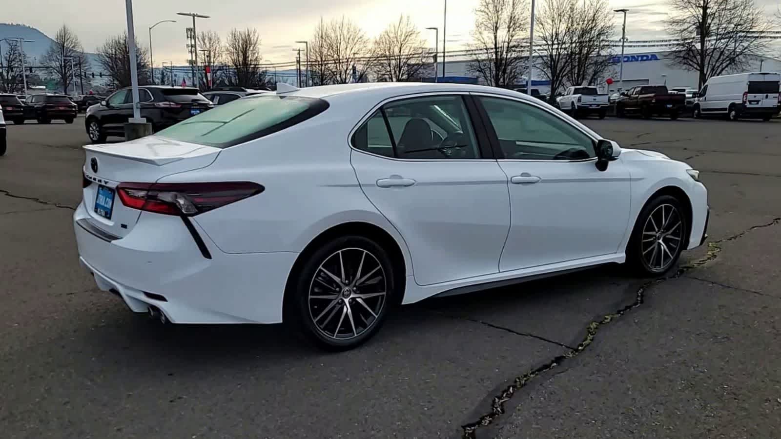 Thumbnail: 2024 Toyota Camry - 8