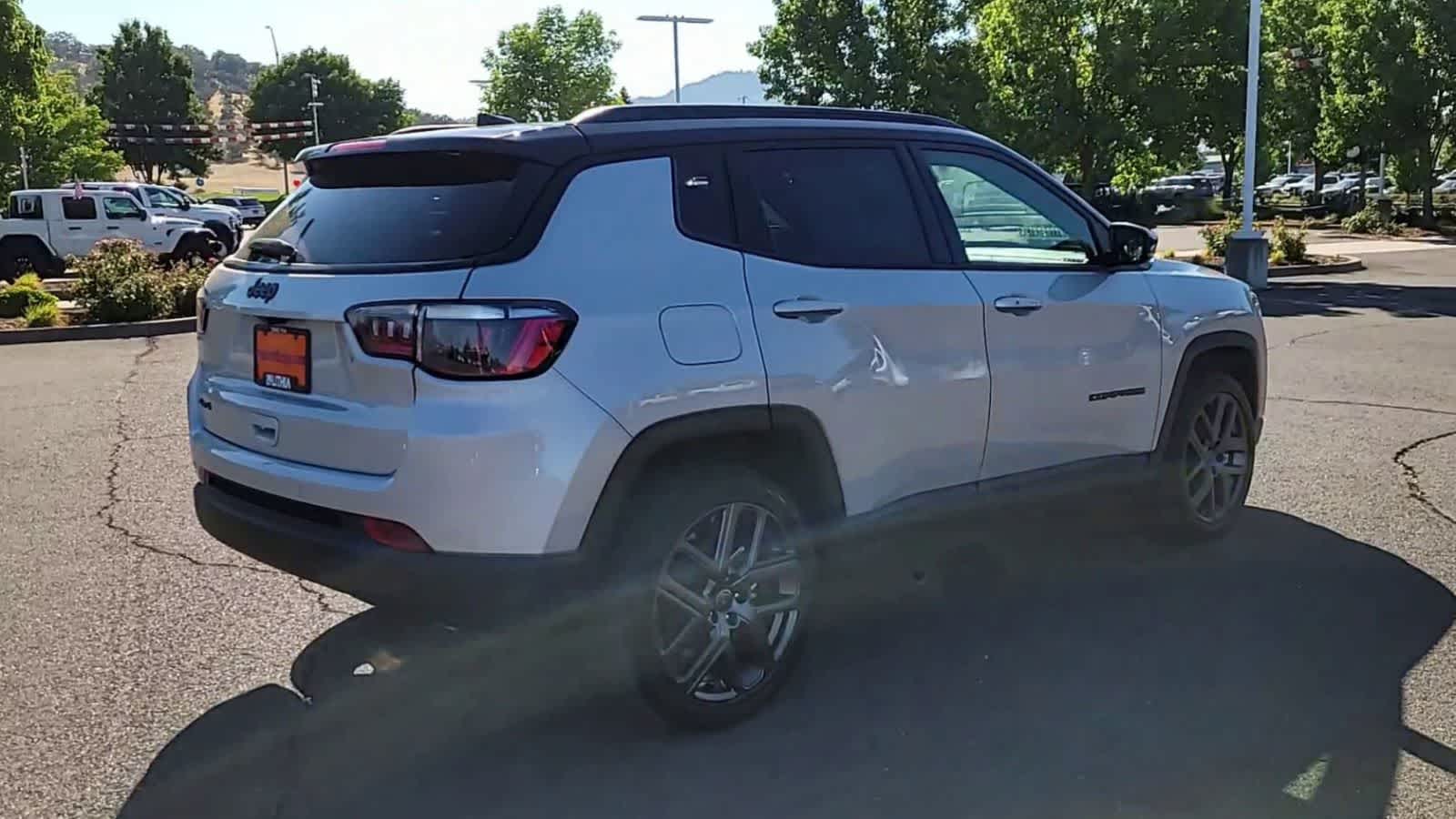 Thumbnail: 2025 Jeep Compass - 8