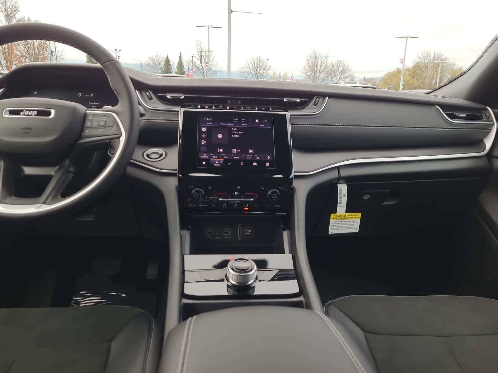 Thumbnail: 2025 Jeep Grand Cherokee - 18