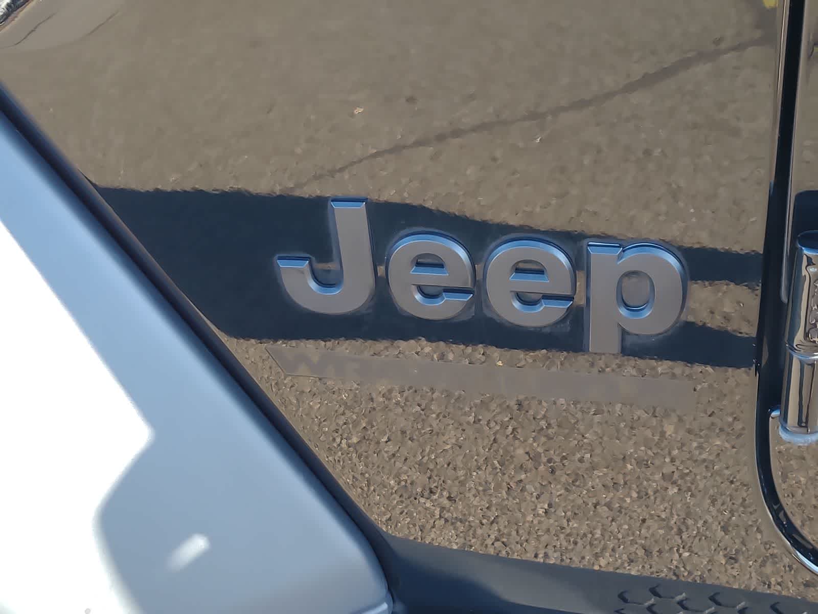 Thumbnail: 2023 Jeep Wrangler - 15