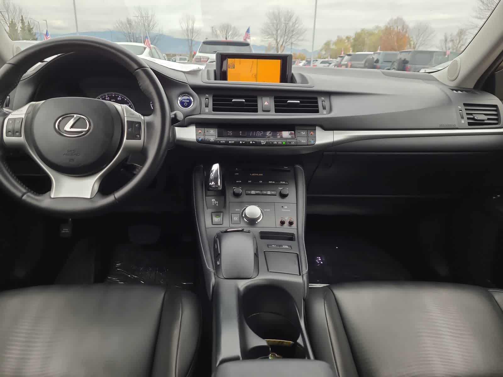 Thumbnail: 2011 Lexus CT - 18